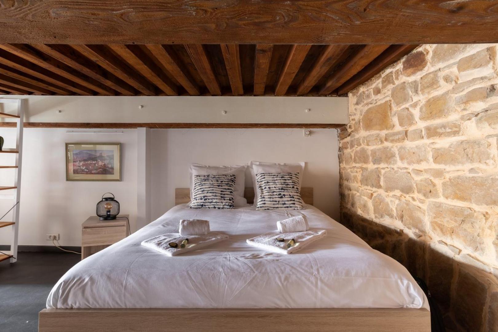 Guestready - Le Duplex Des Pentes Apartman Lyon Kültér fotó